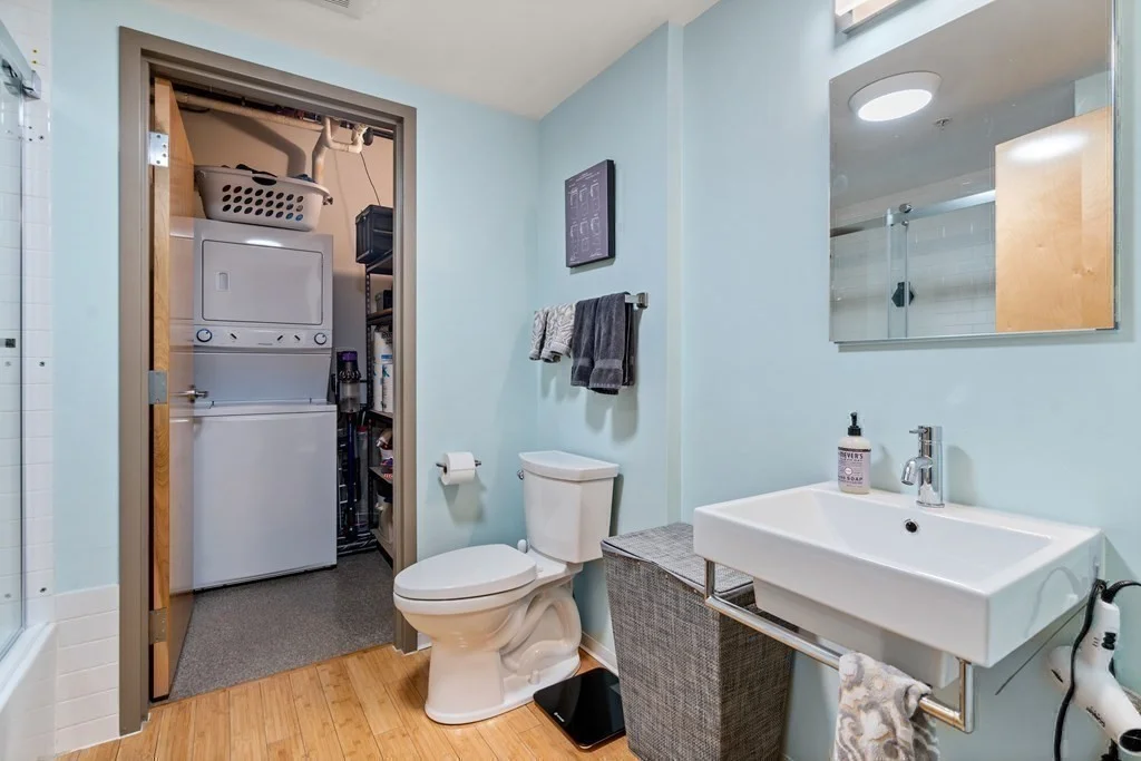 156 Porter St, East Boston