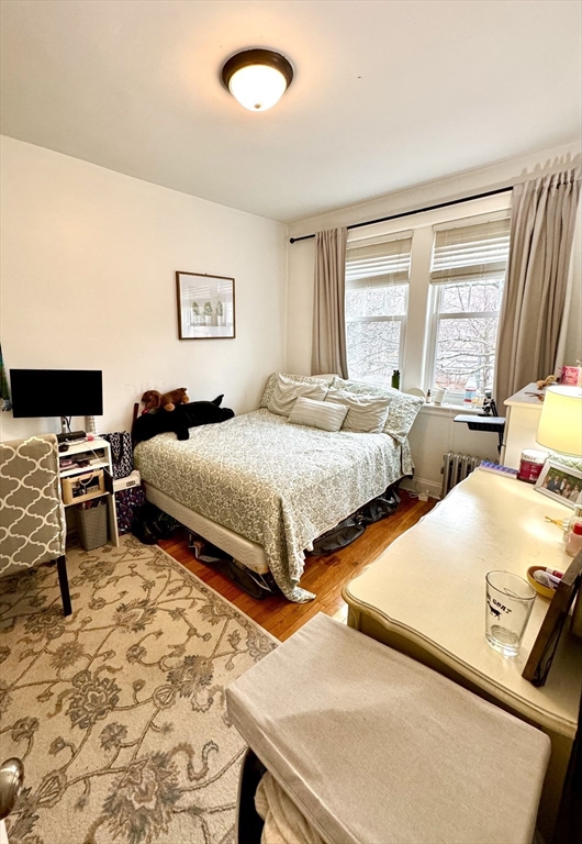 183 Kent St, Longwood