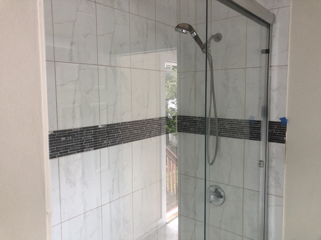 66 Pacific St, Fitchburg