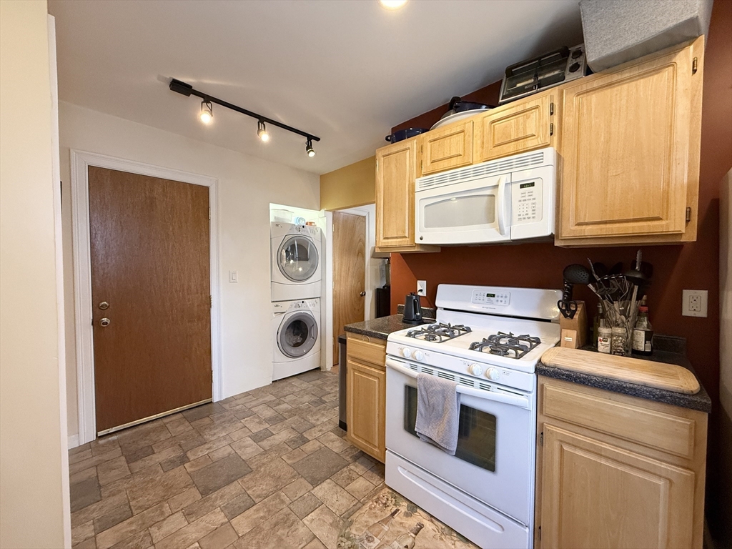 295 Allston St, Cambridgeport