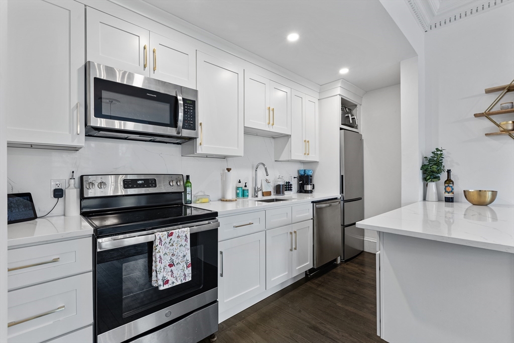 373 Commonwealth Ave, Back Bay