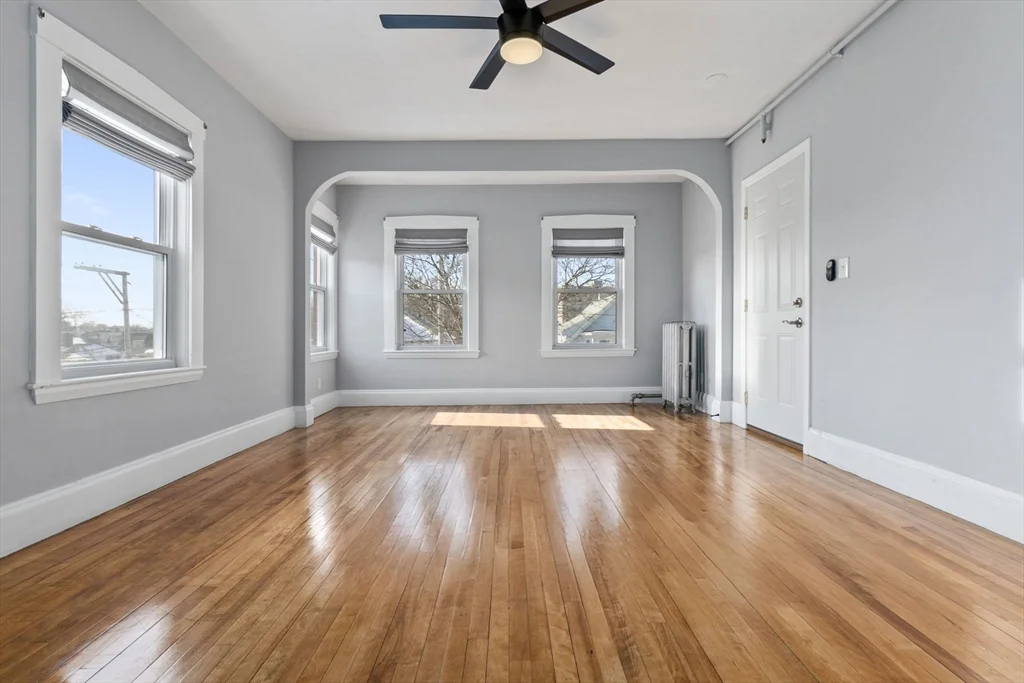 55 Pine St, Swampscott