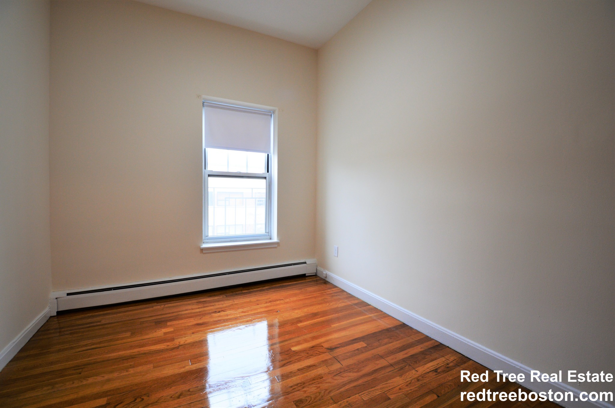 180 North Beacon St, Brighton