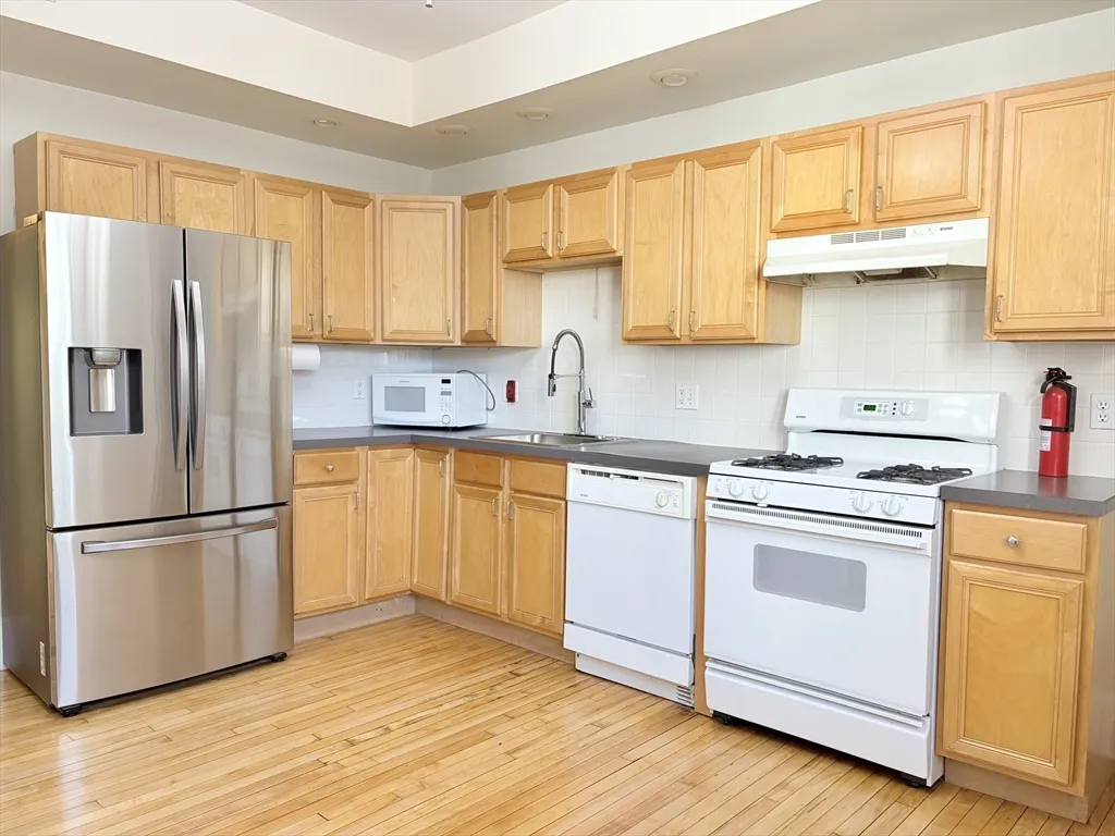 367 Cardinal Mederios, Wellington-Harrington