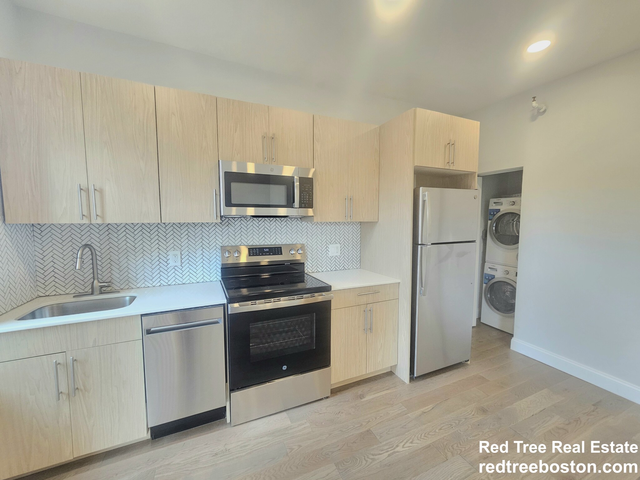 379 Commonwealth Ave, Back Bay