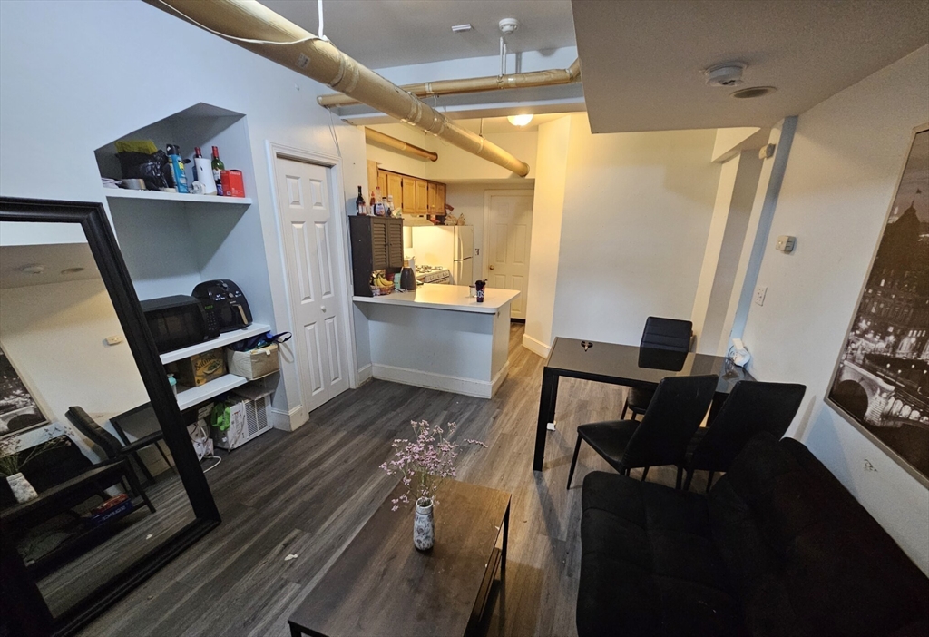 1629 Commonwealth Ave, Brighton