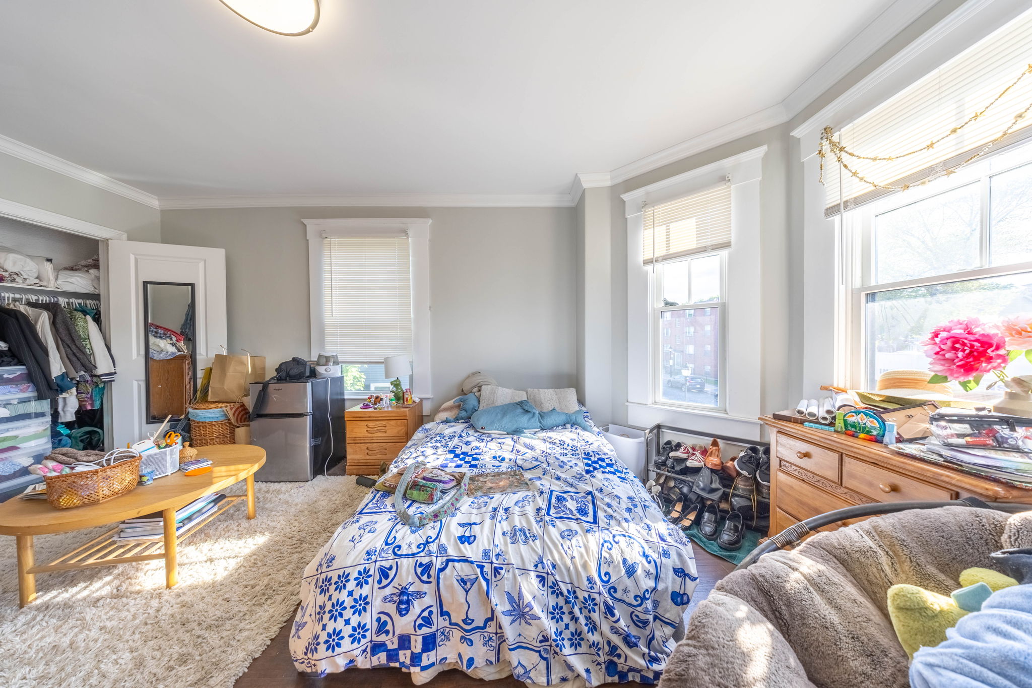 664 Moody St, South Side