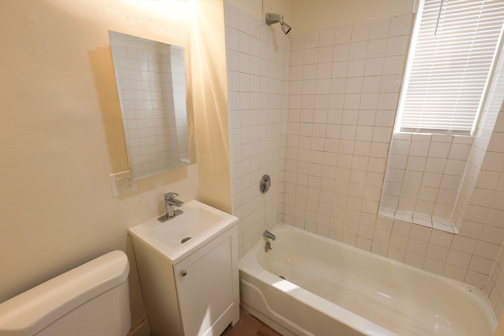 114 Amory St, Roxbury