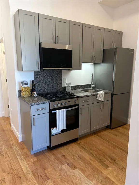 52 Washington Ave, Chelsea