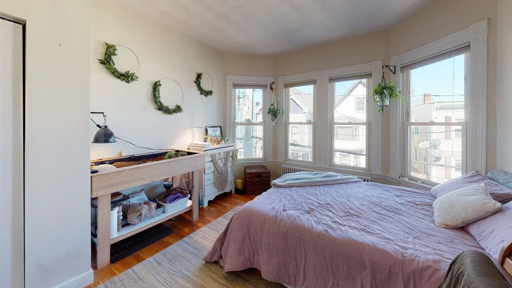 27 Falcon, Eagle Hill