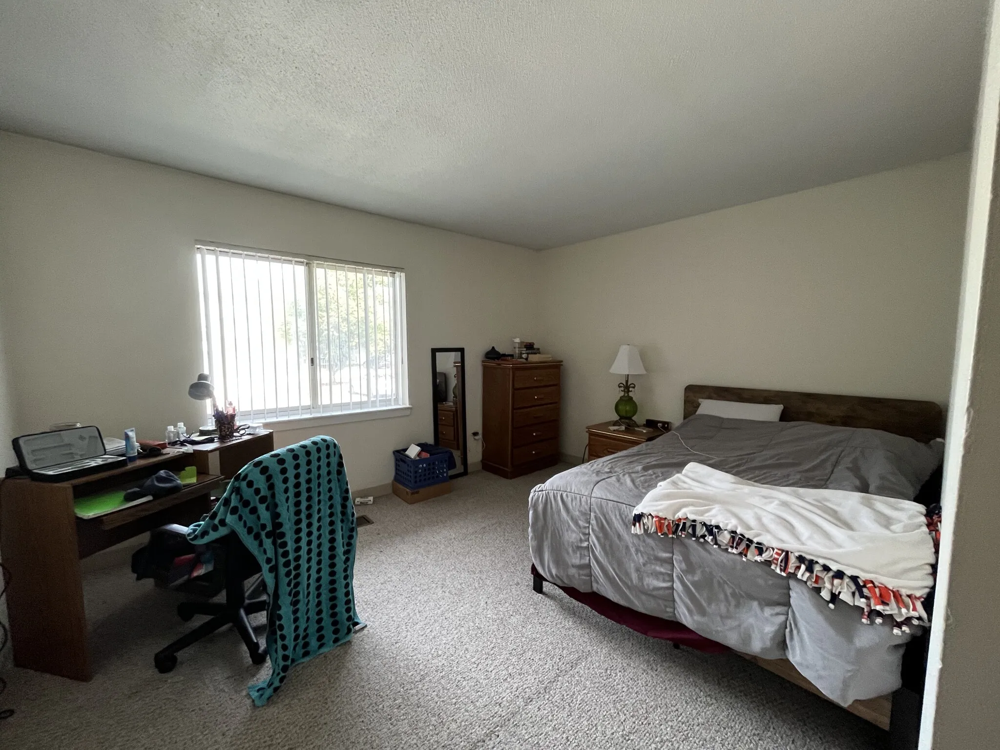 144 North Beacon St, Oak Square