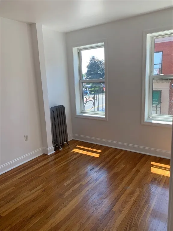 10 Yeamans St, Revere