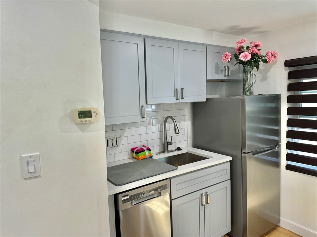 1001 Memorial Dr, Riverside