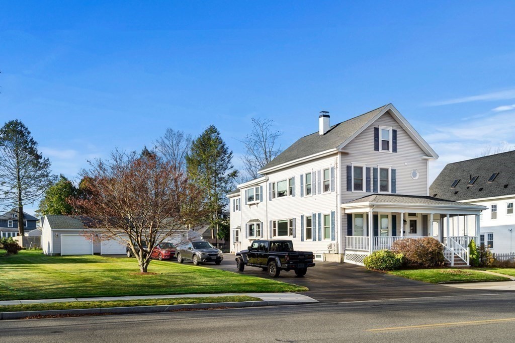 233 Main St, North Andover