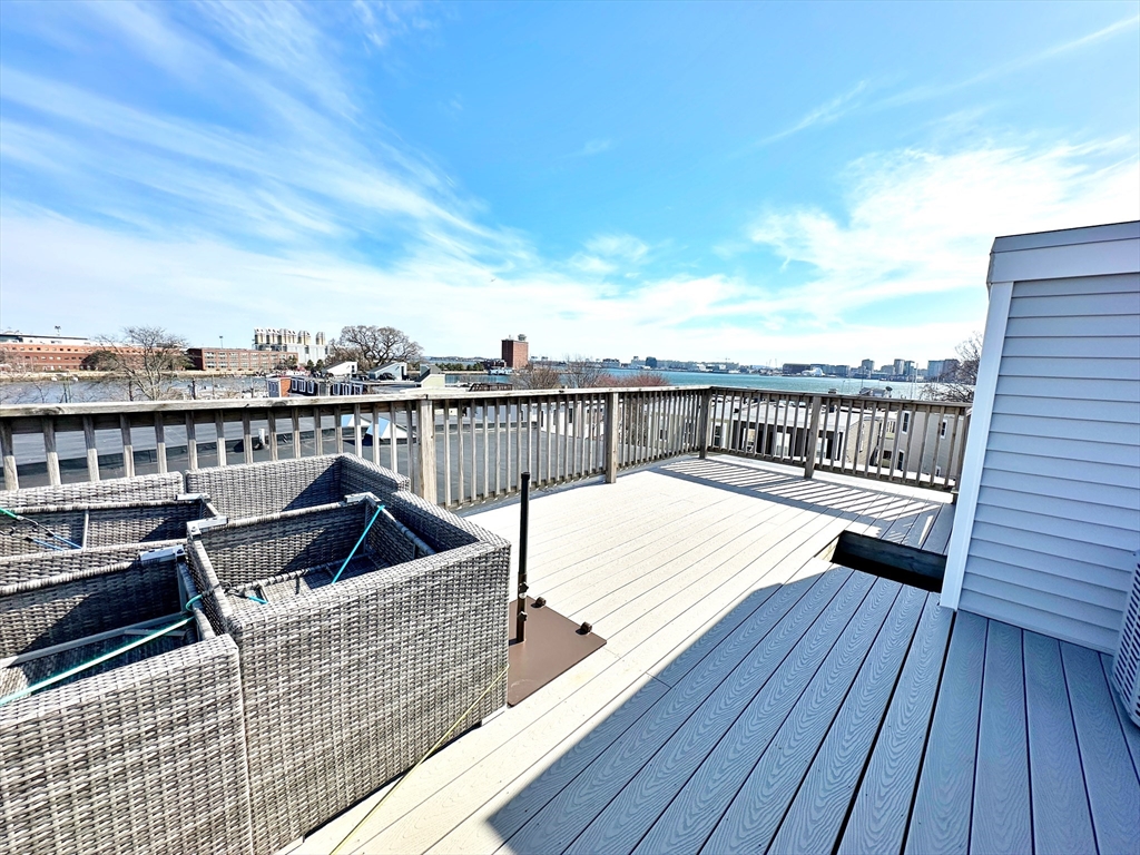 520 Sumner St, East Boston