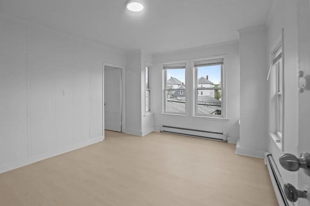 6 Coffin Avenue Ct, New Bedford