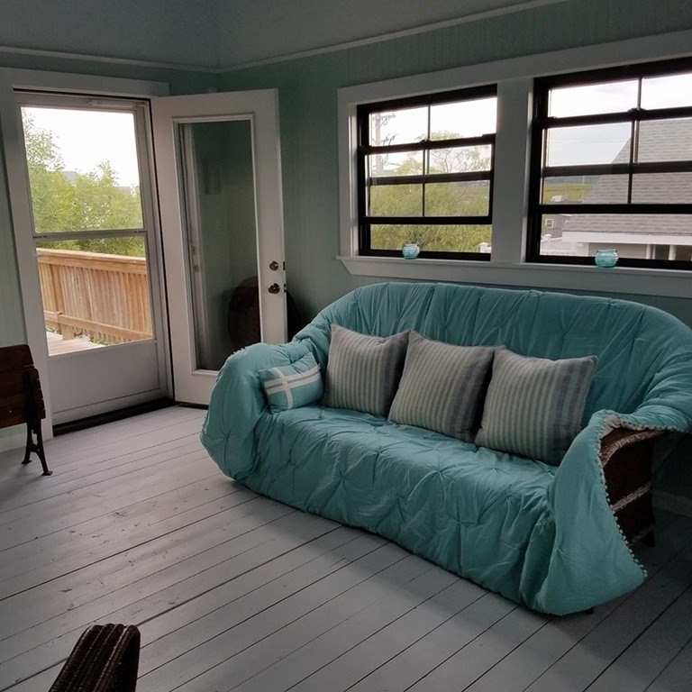 13 Plum Island Tpk, Plum Island