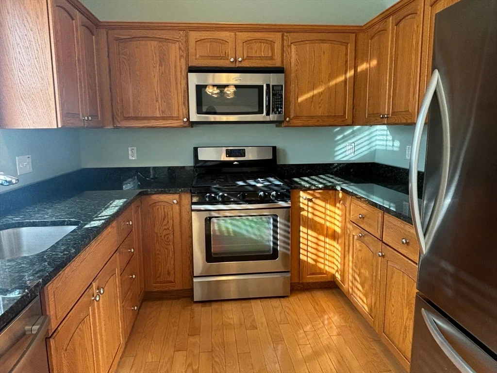 501 Autumn Ridge Dr, Ayer