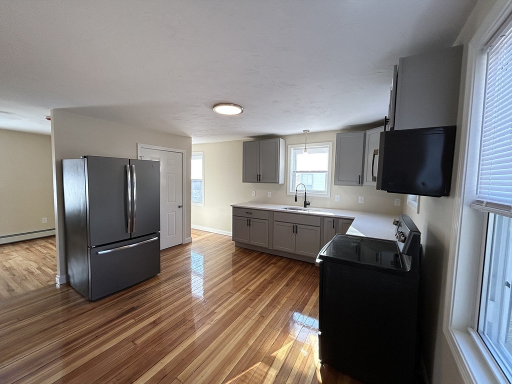 182 Smith St, North Attleboro