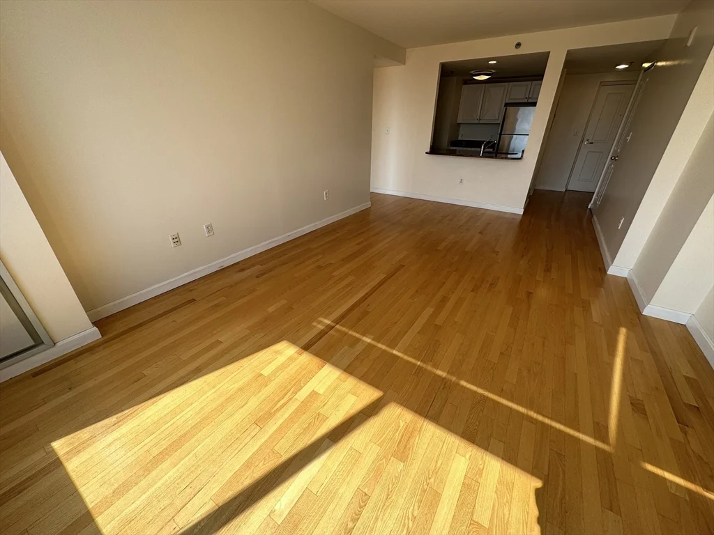 8 Museum Way, East Cambridge