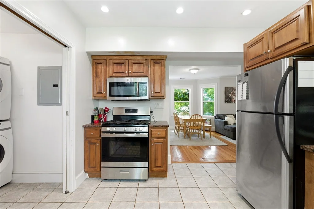 10 Ashmont Ct, Dorchester