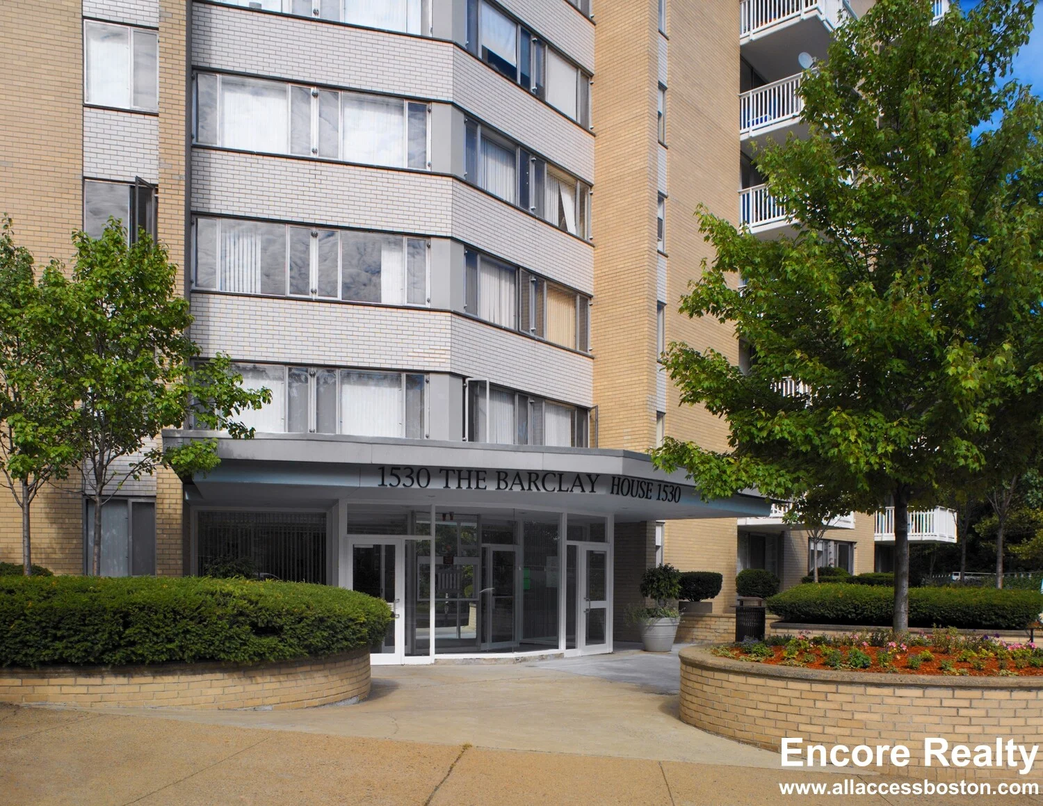 1530 Beacon St, Corey Hill