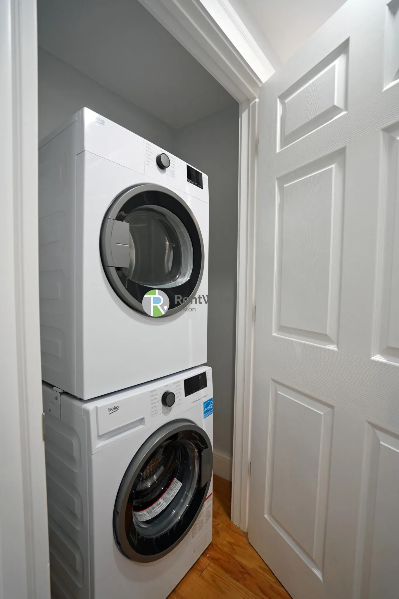 374 Oxford St, Baldwin