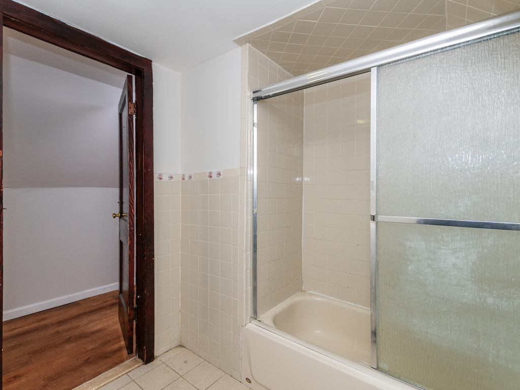 5 bed, 2 bath apartment for rent at 46 Shepton St Unit 2, Dorchester — photo 60 of 64