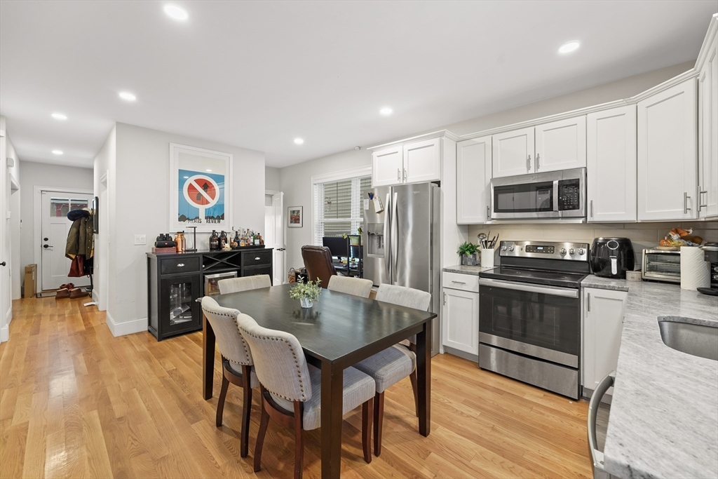 22 Henderson St, Magoun Square