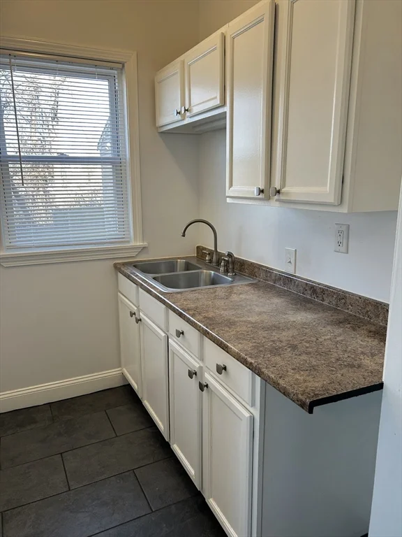 120 Walnut St, Fall River