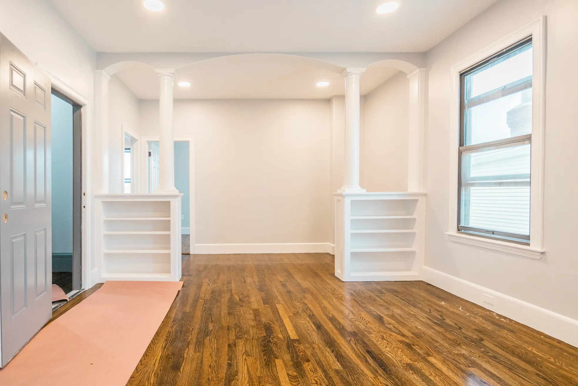 344 Saratoga St, East Boston