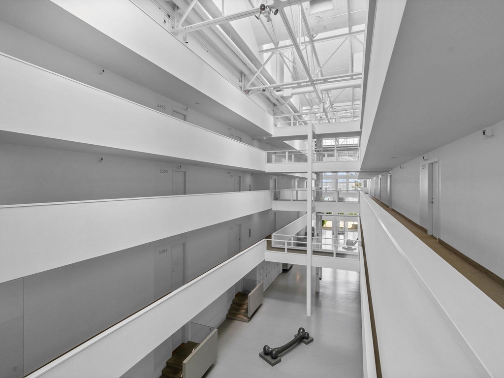 42 8th St, Charlestown