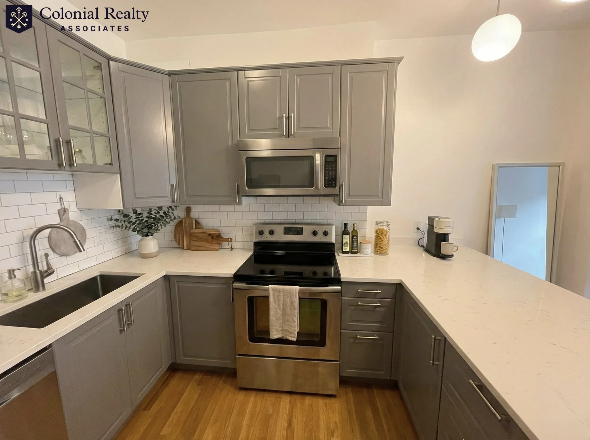 922 Beacon St, Fenway