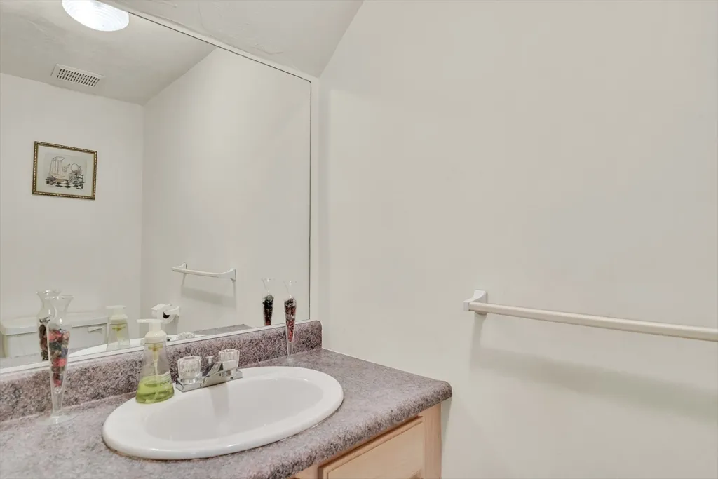 125 Tudor St, South Boston