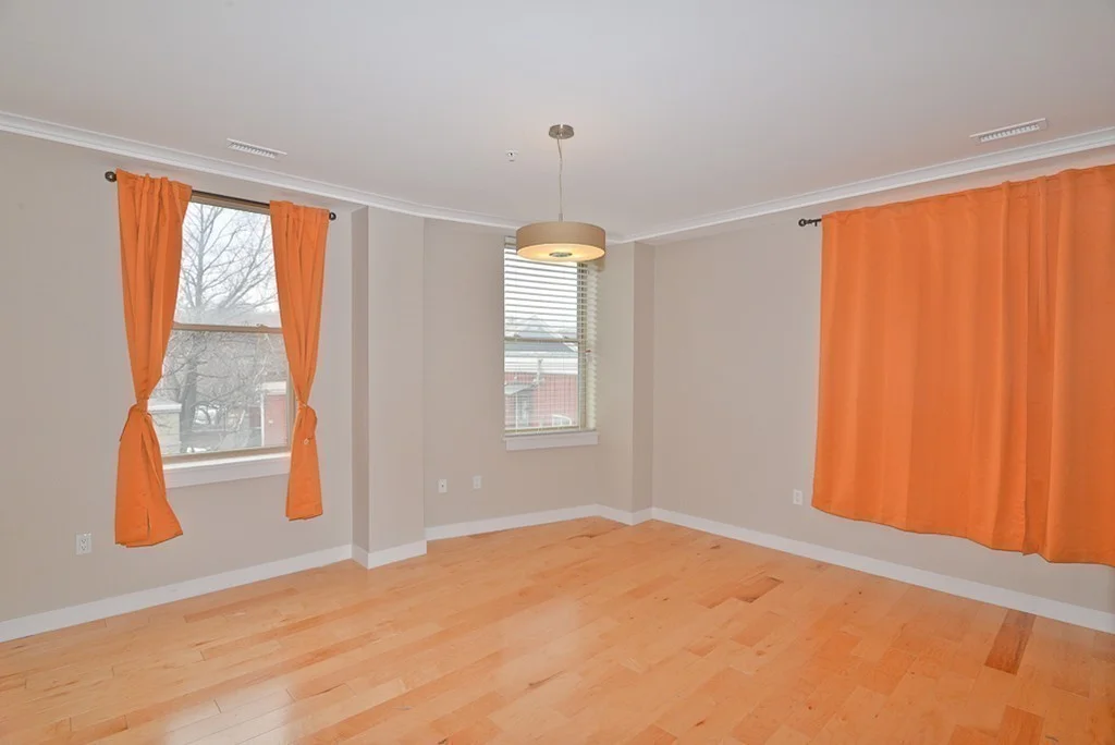 323 Boylston, Boylston Street