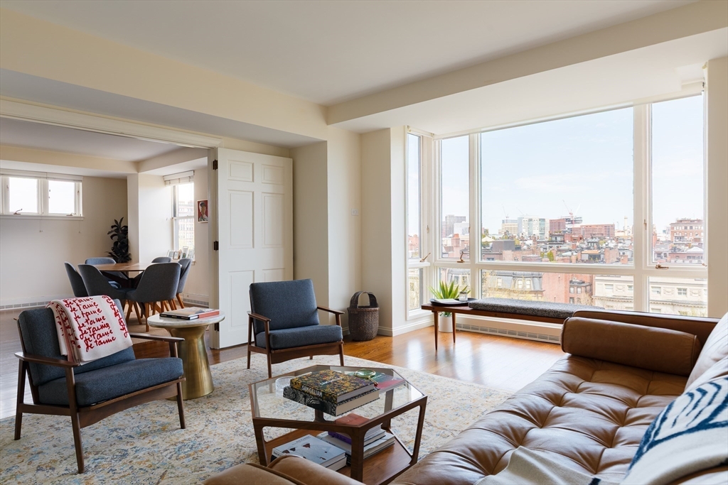 2 Commonwealth Ave, Back Bay