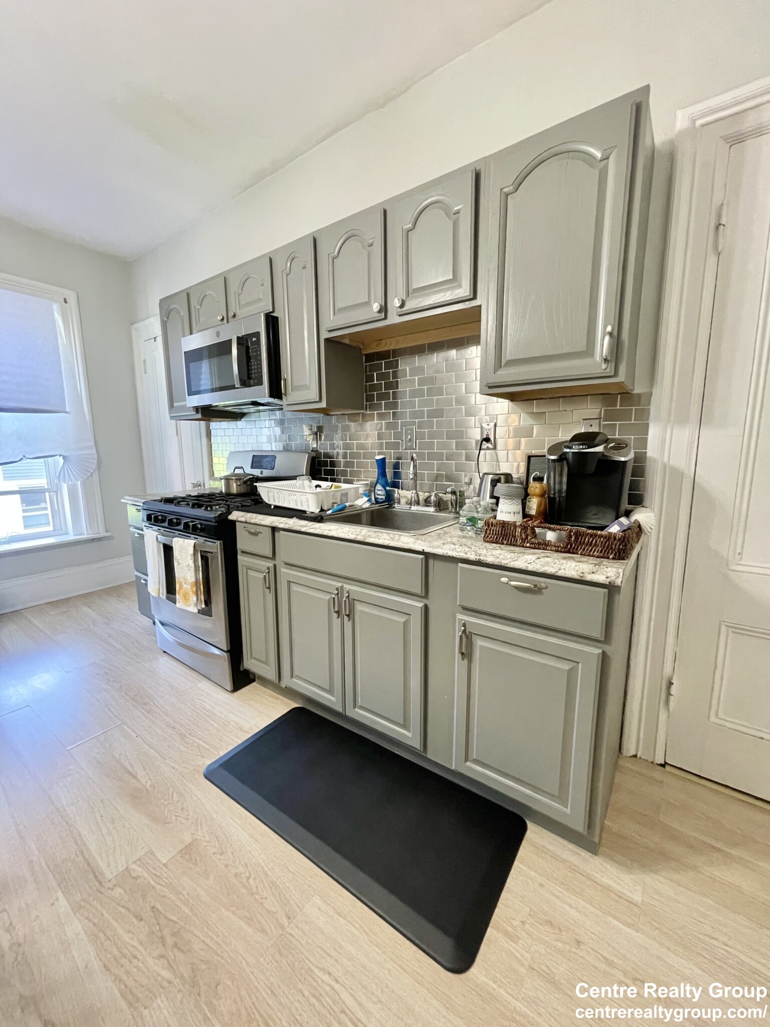 94 Mount Pleasant Ave, Roxbury
