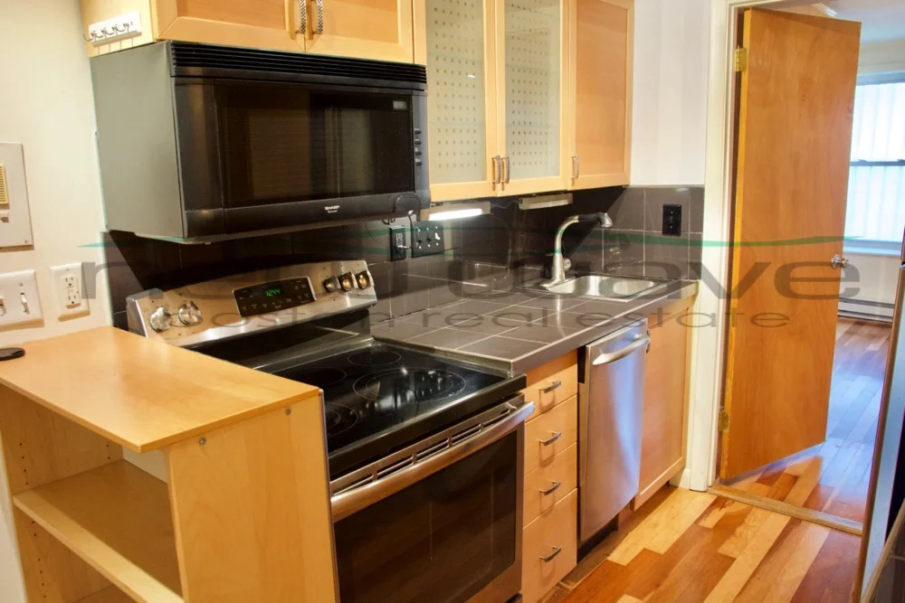 702 Massachusetts Ave, South End