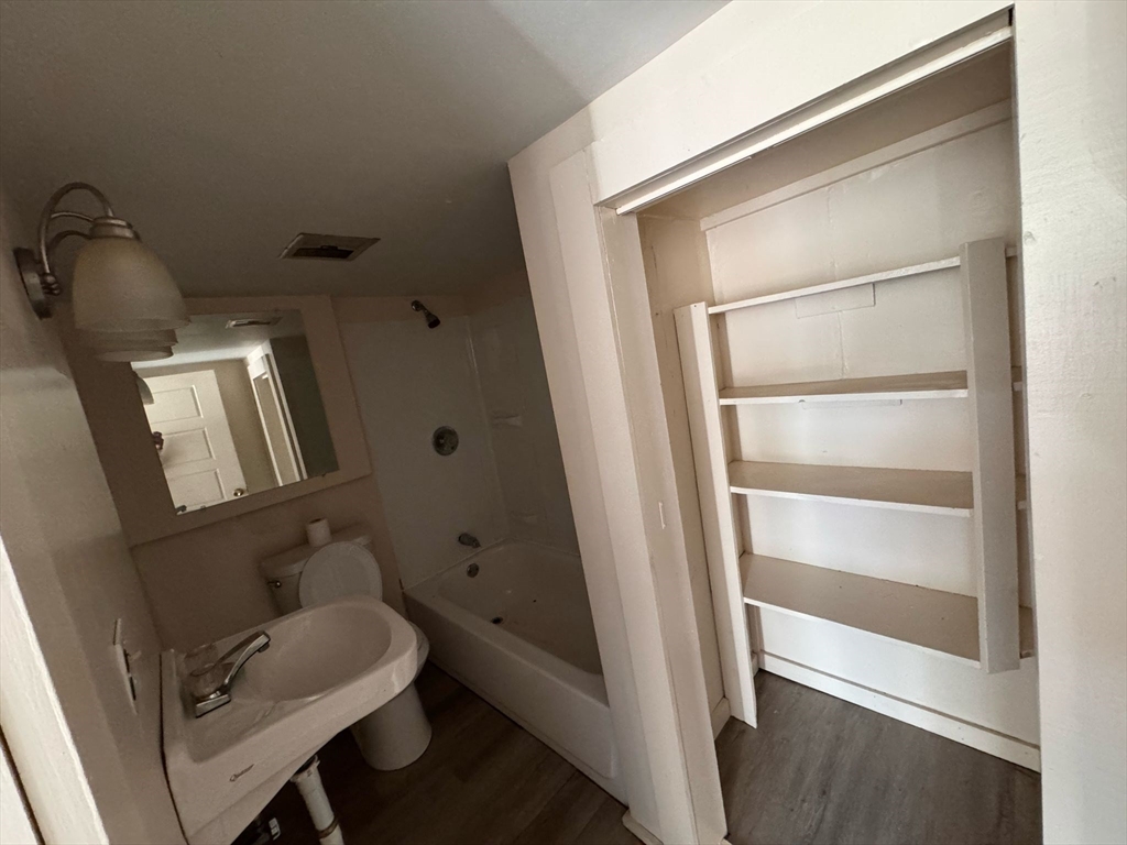 30 Chestnut, Fitchburg