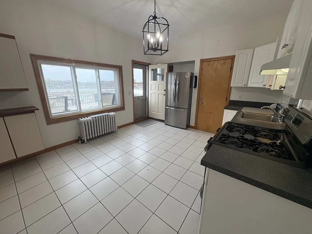 573 Shirley St, Winthrop