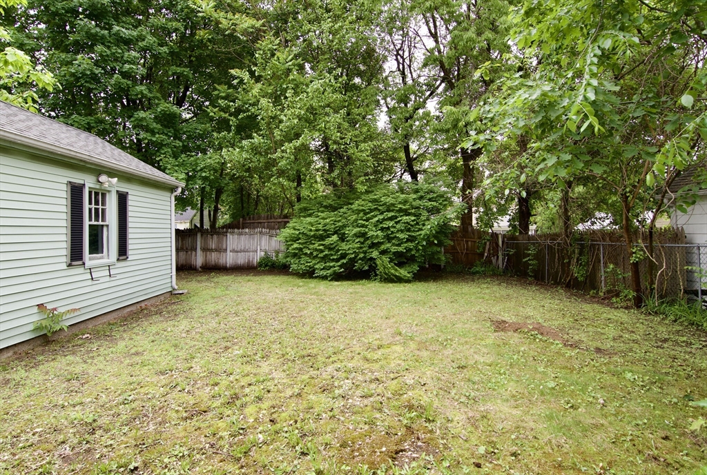 63 Grandview St, East Forest Park