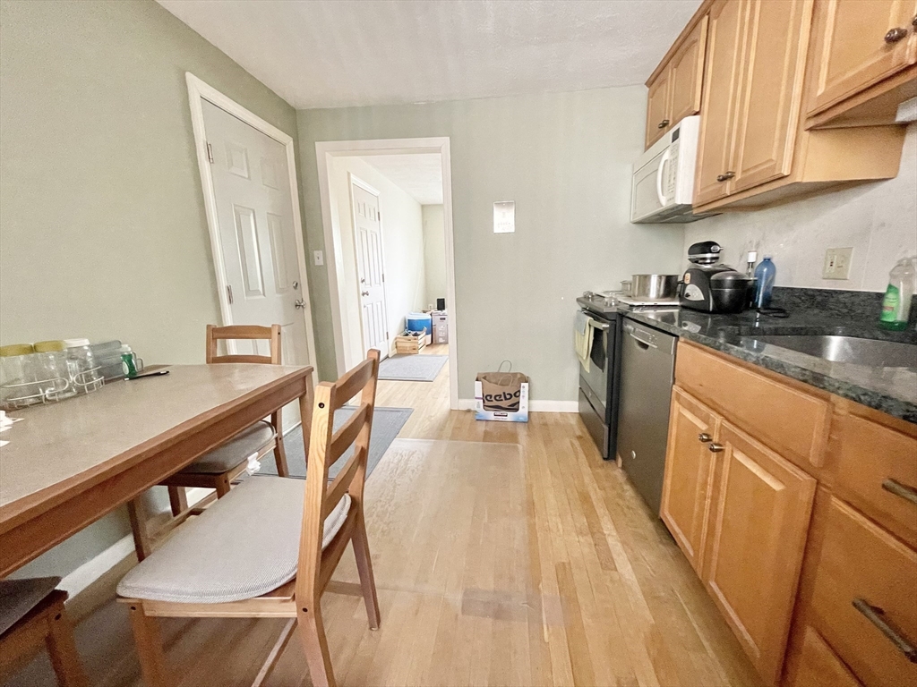 5 Centre St, Mid-Cambridge