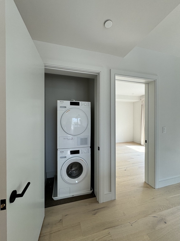 1 Nevins Hill Way, Brighton