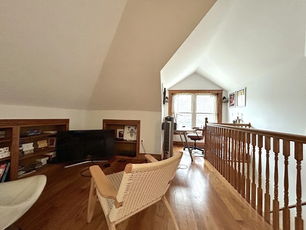 34 Greenough St, Brookline Hills