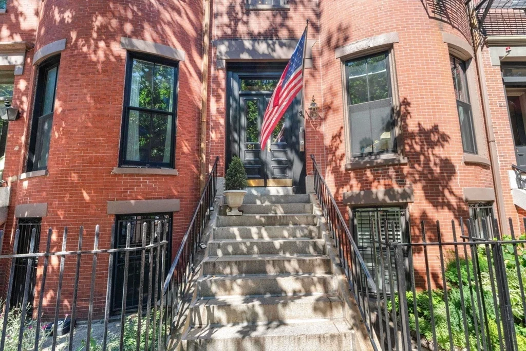 91 Waltham St, South End