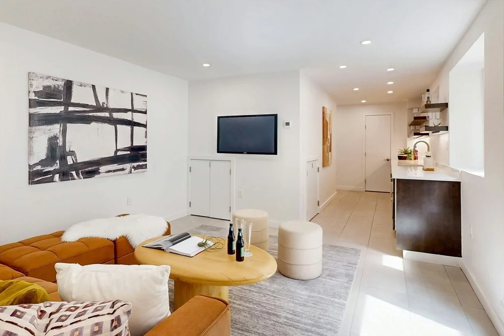 213 Third St, East Cambridge