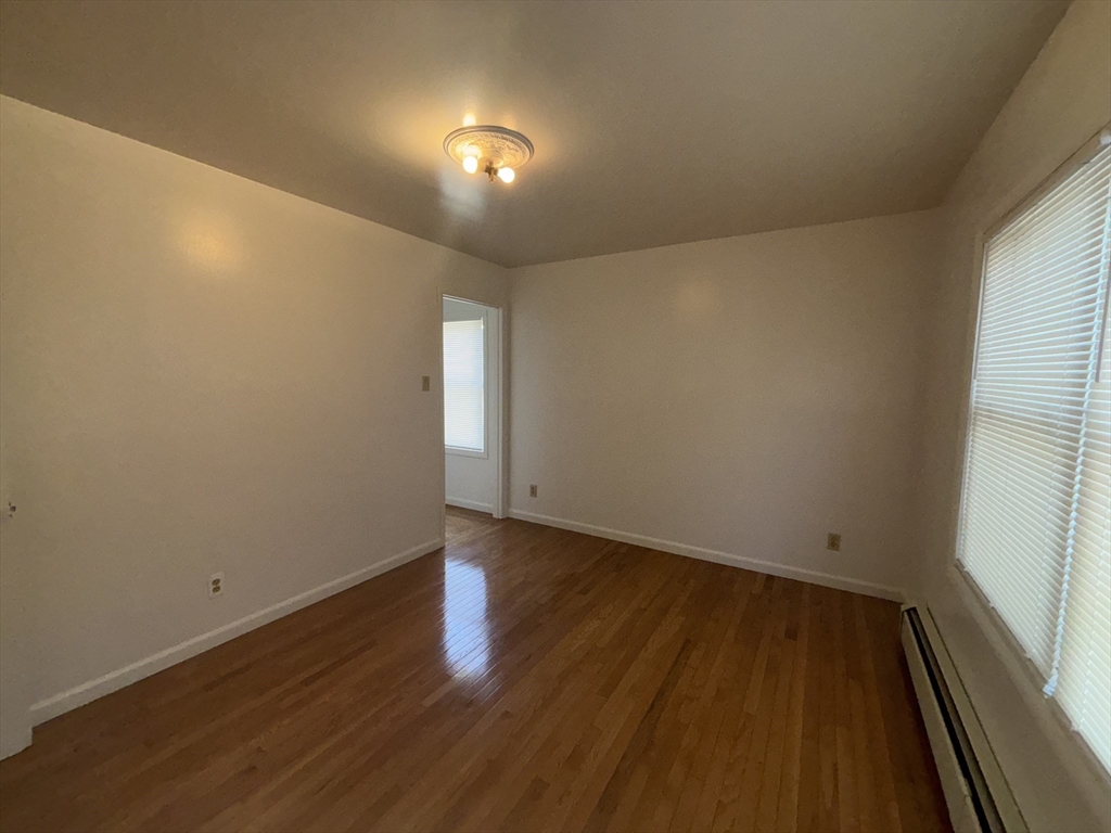 7 Howe Terr, Dorchester