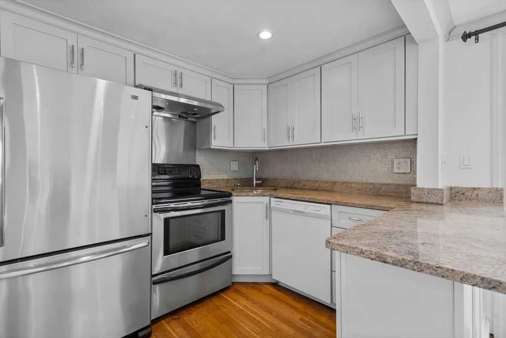 256 W 3rd St, South Boston