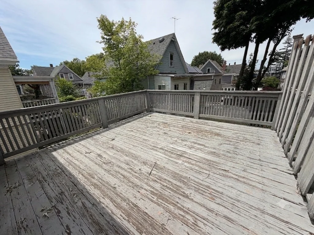 58 Willow Ave, Porter Square