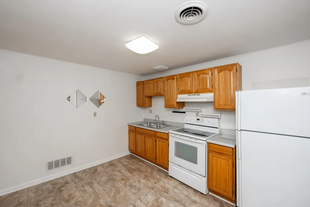 92 Milk St, Westborough